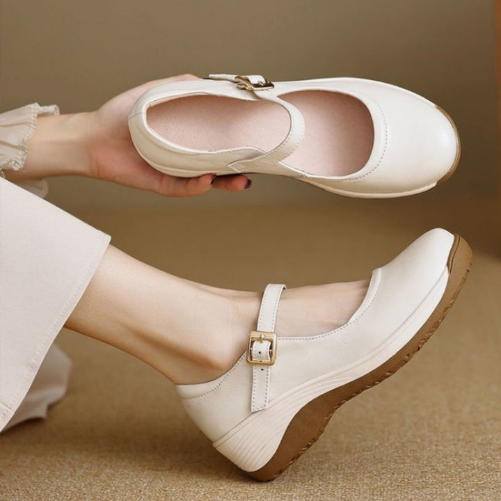 2026%20Spring%20Women%E2%80%99s%20Mom%20Shoes%E2%80%93Soft%20Sole%20Non%E2%80%91Tiring%20Shallow%20Pumps,%20Thick%20Platform%20Casual%20Leather%20with%20One%E2%80%91Buckle,%20Wedge%20Heel%20-%20Image%202