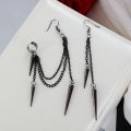 New Fashion Creative Trend Men's Retro Black Tassel Long Chain Punk Earrings Hip Hop Rivets Earrings Female Gothic Party Jewelry.
