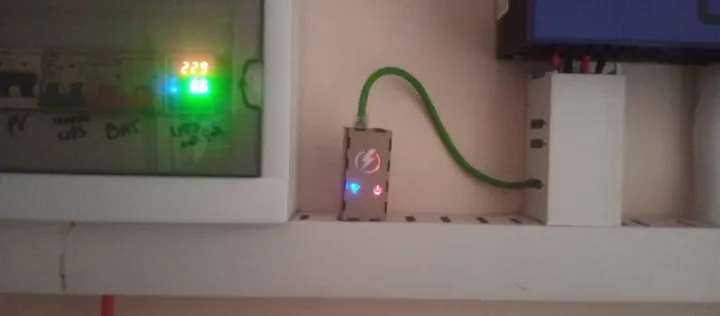 Solar%20WiFi%20Device%20/%20Control%20Solar%20UPS%20From%20Mobile%20/%20Smart%20Solar%20-%20Image%204