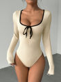 The Latest Style of Autumn's Elegant and Versatile Trendy Women's Long-Sleeved Tights. 