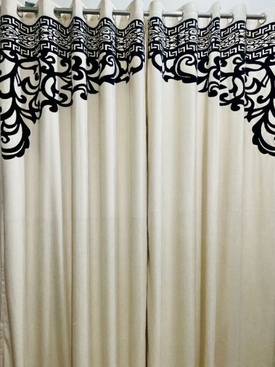 Velvet%20Curtain%20Laser%20Print%202%20Pcs%20%E2%80%93%20Premium%20Malai%20Velvet%20Heavy%20Parda%20for%20Bedroom%20&%20Living%20Room%20%7C%20Elegant%20Eyelet%20Design%20Window%20Curtain%20-%20Image%202