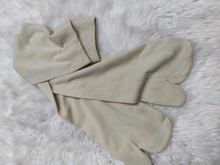 Hand%20&%20Leg%20Socks%20For%20Muslim%20Women%20Pordha%20Socks/Gloves%20-%20Image%203