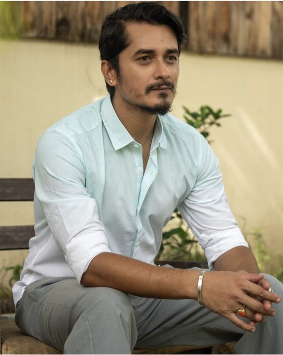 Yuva Clothing's Green/White  Color Linen Regular Fit Collar Neck Full Sleeve Plain Summer Shirt For Men