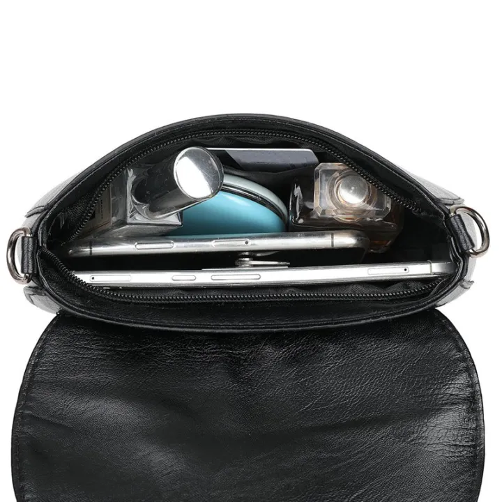 The%20neutral%20color%20bags%20are%20suitable%20for%20daily%20commuting%20and%20office%20use.%20They%20come%20in%20single-shoulder%20and%20hand-held%20styles.%20-%20Image%204