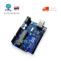 Arduino UNO-R3 dip board with USB cable. 