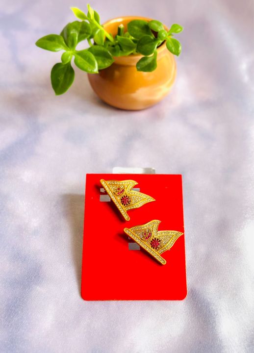 Elegant%20Brass%20made%20Nepal%20Flag%20Designs%20Brooch%20For%20Men%20-%20Image%203