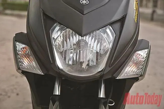 Yamaha%20RayZR%20Head%20Light%20on%20Light%20Assy%20-%20Image%204