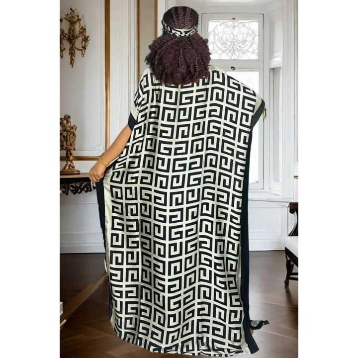 Elegant%20Oversized%20Geometric%20Pattern%20Cover%20Shirt%20with%20Matching%20Scarf%20for%20All%20Seasons%20-%20Image%203