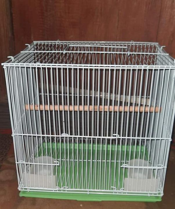 Box Pattern Bird Cage With Two Side Food tray Compartment.Made With High Quality Iron With Removable Cleaning Tray