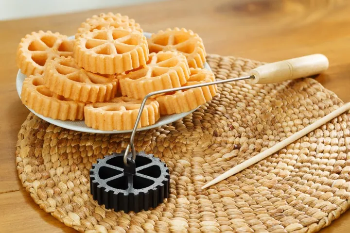 High Quality Bristo original Non-Stick Kokis Mould Kokis Achchu Kokis ...