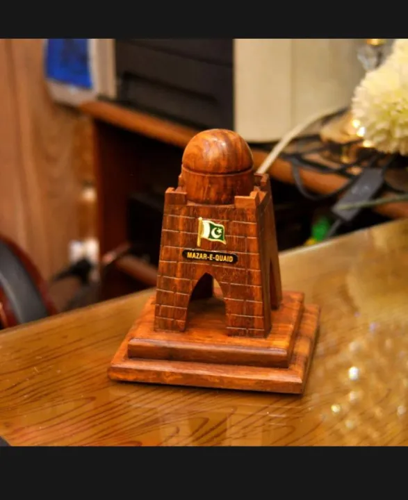 Pakistani%20Monuments%20Handcrafted%20Wooden%20set%20of%204%20-%20Image%205