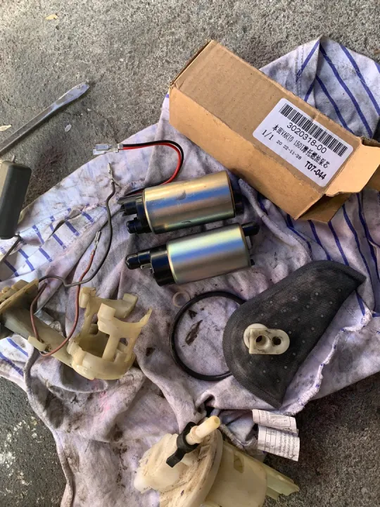 Honda%20engine%20fuel%20pump%20motor%20(Vario%20150i)%20-%20Image%205