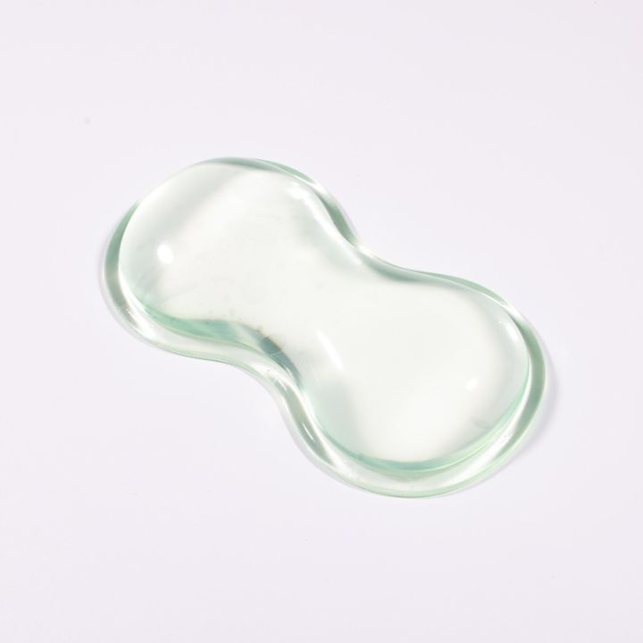 Transparent%20Silicone%20Mouse%20Pad,wrist%20Guard,crystal%20Keyboard%20Hand%20Rest,%20Waterproof%20and%20Anti-slip%20Wrist%20Pad%20for%20Both%20Men%20and%20Women%20-%20Image%204