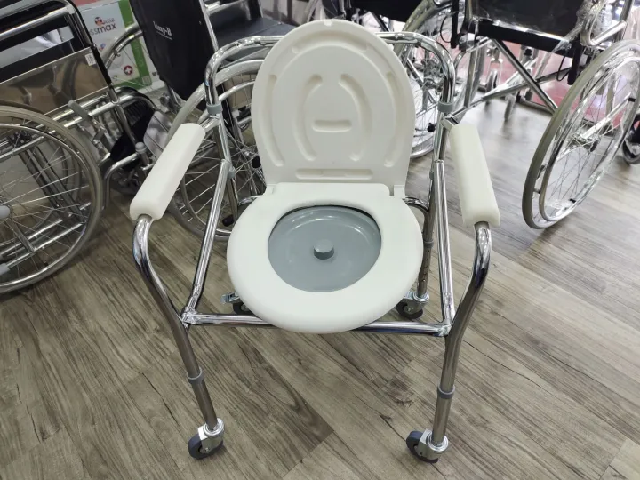 Softa%20Care%20Commode%20%20Chair%20With%20Wheels%20-%20Image%202