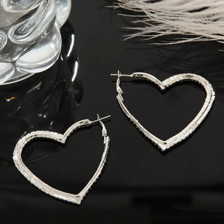 2pcs%20Silver-plated%20Earrings%20Ladies%20Light%20Luxury%20Fashion%20Style%20Exaggerated%20Personality%20Big%20Love%20Wear%20To%20Enhance%20The%20Temperament%20-%20Image%202