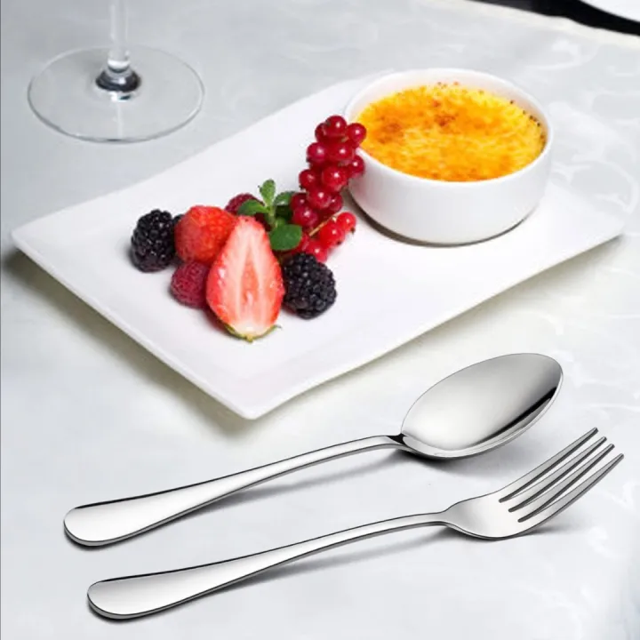 30-piece%20stainless%20steel%20western%20tableware%20set%20cross-border%20selling%206%20people%20with%20high-grade%20silver%20steak%20knife%20and%20fork%20set.%20-%20Image%205