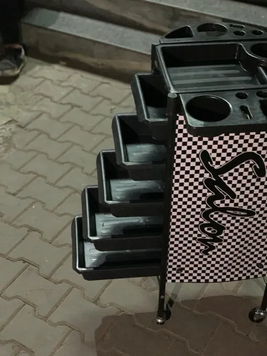 beauty%20salon%20trolley%20%7C%20parlor%20trolley%20%7C%20make%20up%20trolley%20-%20Image%203