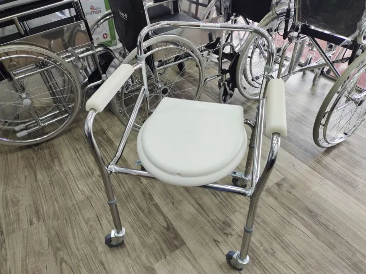 Softa%20Care%20Commode%20%20Chair%20With%20Wheels%20-%20Image%203