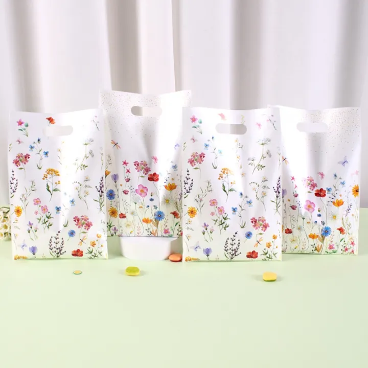 10/20/50pcs%20Spring%20Wildflowers%20Plastic%20%20Bags,%20Floral%20Grass%20Butterfly%20Design%20Handheld%20Bag%20for%20Wedding,%20Mother's%20Day,%20Birthday%20-%20Image%202