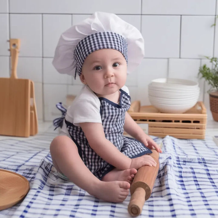 2pcs%20Baby%20Chef%20Costumes%20Newborn%20Photography%20Outfits%20Cute%20Gingham%20Apron%20and%20Hat,%20Infant%20Photo%20Props%20for%20Role%20Play%20&%20Studio%20Shoot%20-%20Image%206