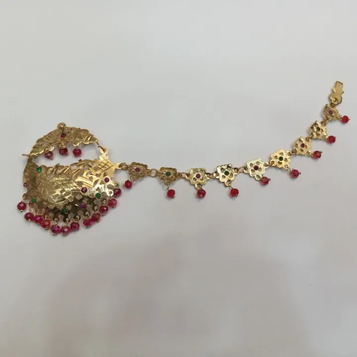 Gold-Plated%20Traditional%20Bridal%20Manjus%20Nath%20with%20Red%20Beads%20%E2%80%93%20Raaikal%20Jewels%20-%20Image%203