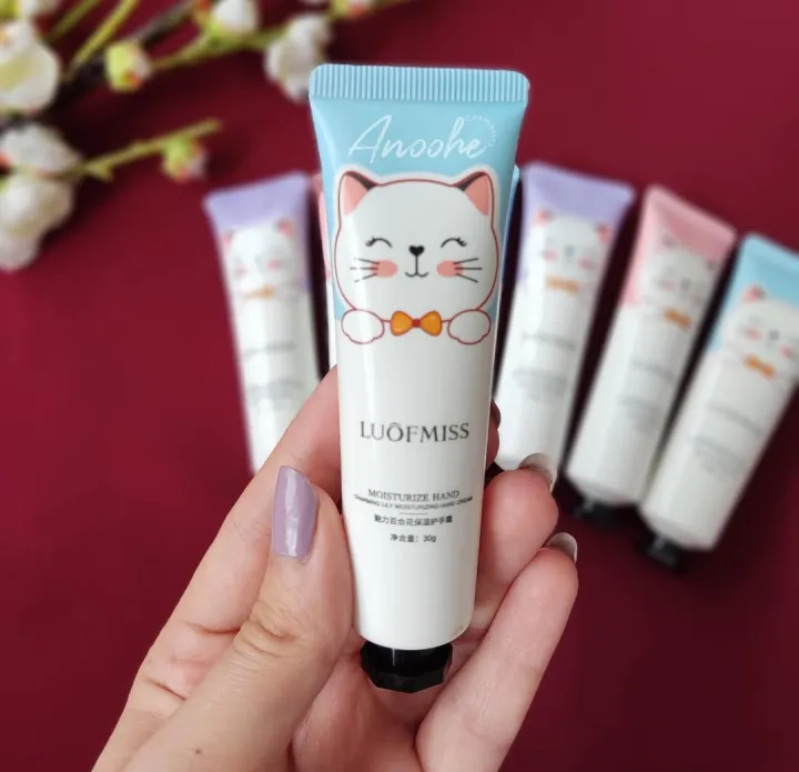 Luofmiss%20Beautecret%20Cute%20Moisturize%20cat%20hand%20Cream%20-%20Image%204