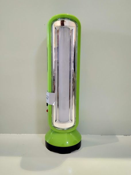 Bright%20rechargeable%20lantern%20torch%20-%20Image%202