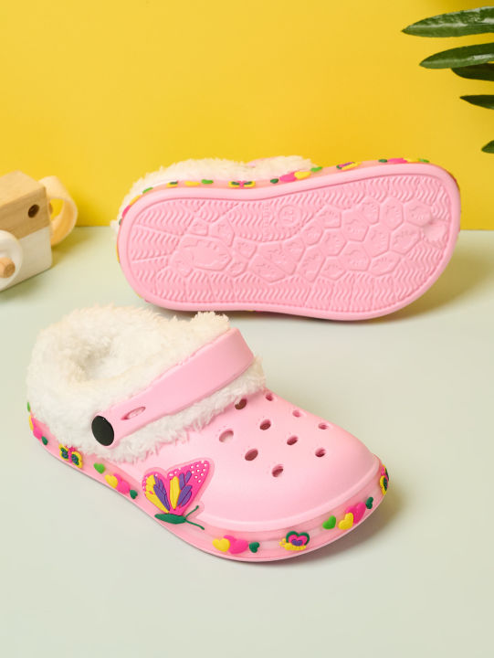 Autumn%20and%20winter%20fashionable,%20casual%20and%20comfortable%20home%20shoes%20for%20boys%20and%20girls%20with%20plush%20holes%20-%20Image%206