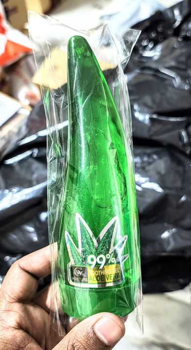 Aloe%20Vera%20Gel%2099%25%20(Natural%20Soothing%20&%20Moisture%20Sing%20Gel)%20120ml%20-%20Image%207