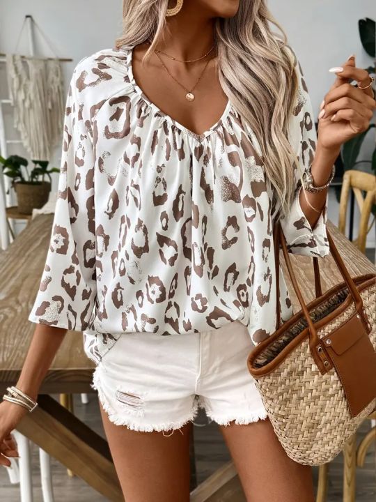Plus%20Size%20Women%20Leopard%20Print%20Deep%20V-Neck%20Blouse%20Shirt%20Ladies%203/4%20Sleeve%20Asymmetrical%20Shirt%20with%20Ruffled%20Hem%20&%20Ruched%20Detailing%20-%20Image%203