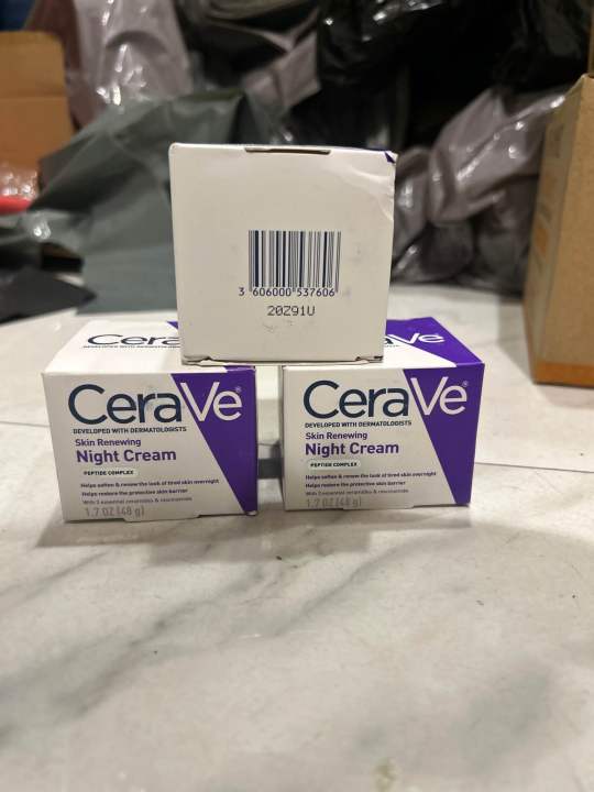 CeraVe%20Skin%20Renewing%20Night%20Cream%20-%20Image%203