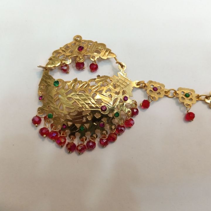 Gold-Plated%20Traditional%20Bridal%20Manjus%20Nath%20with%20Red%20Beads%20%E2%80%93%20Raaikal%20Jewels%20-%20Image%204