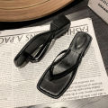 Flip-flops Women's Outer Wear 2025 New Summer Seaside Square Head Middle Heel Beach with Skirt Pinch Foot Cool Slippers. 