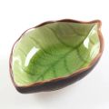 Kitchen Bowl Kitchen Tool Dish Creative Ice Crack Glaze Leaf Ceramic Seasoning Soy Sauce Vinegar Small Plates 10*7.5*3cm. 