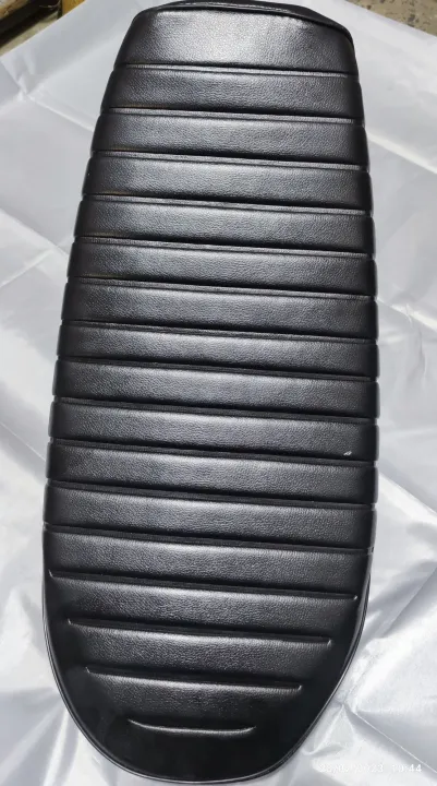 Cafe%20Racer%20Seat%20for%20CD70%20CG125%20Motorcycle%20Unisex%20Vintage%20Style%20Black%20Brown%20Leather%20Replacement%20Cushion%20Pad%20-%20Image%206