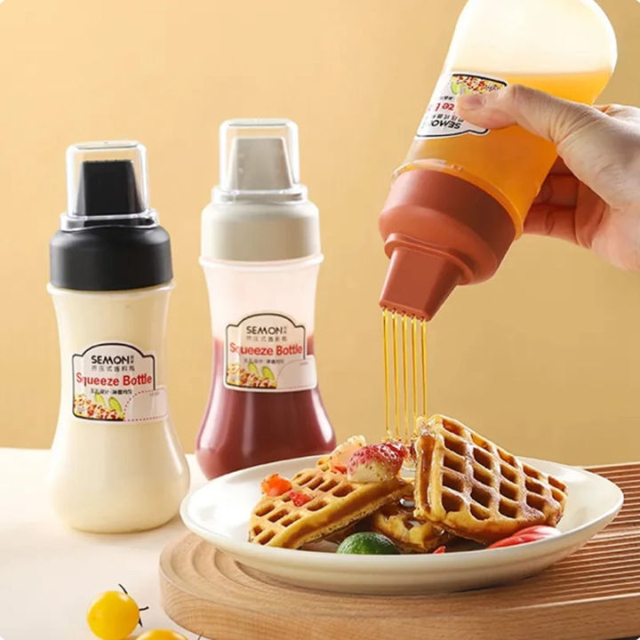 5-Hole%20Condiment%20Squeeze%20Bottles%20Transparent%20Sauce%20Dispenser%20With%20Nozzles%20For%20%20Mayonnaise%20Honey%20Kitchen%20Storage%20Container%20-%20Image%203