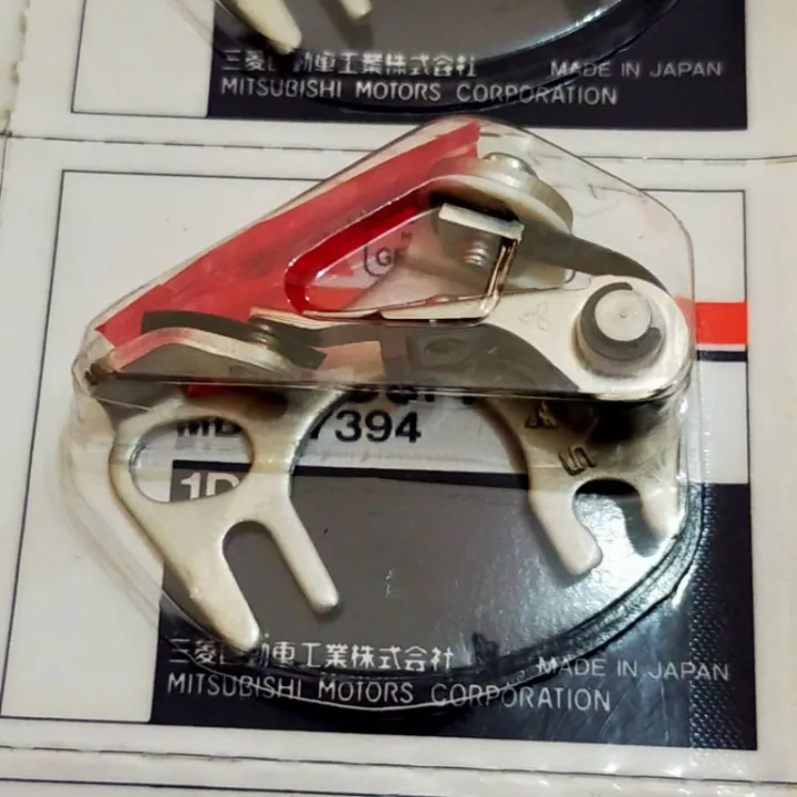 Mitshubishi%20Distributor%20Contact%20point%20set%20-%20Image%203
