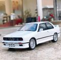 1:24 BMW M3 E30 Supercar Alloy Car Model Sound And Light Pull Back. 