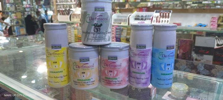 DERMACOS%20PEDICURE%20KIT%206X%20200ML%20-%20Image%204