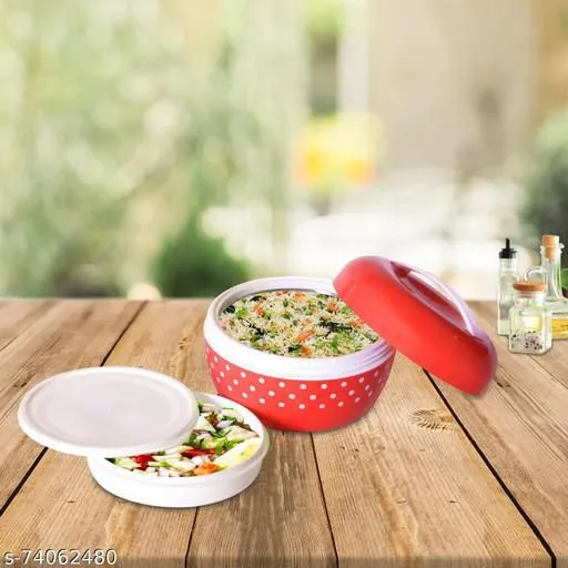 Tiffin%20Box/Hot%20Box%20800ml%20with%20Plastic%20tub,Stainless%20steel%20inner%20to%20keep%20warm%20food,useful%20for%20officers,school%20students,Keep%20food%20safe%20and%20hot,Less%20place%20to%20keep%20in%20the%20bag,attarctive%20apple%20design,easy%20to%20open%20amd%20close,%20-%20Image%203