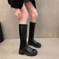 Autumn and Winter New Round Head Thick Sole Retro Heightening Mid-calf Boots with Velvet Warm and Comfortable Fashion Show Boots. 