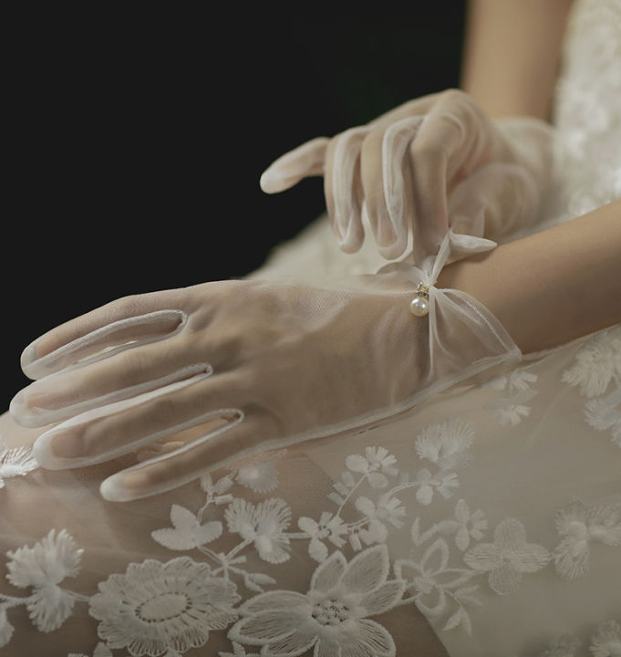 White%20satin%20wedding%20dress%20gloves%20Short%20elegant%20petal%20pearl%20bow%20mesh%20bridal%20gloves%20versatile%20photo%20accessories%20pearl%20retro%20-%20Image%204