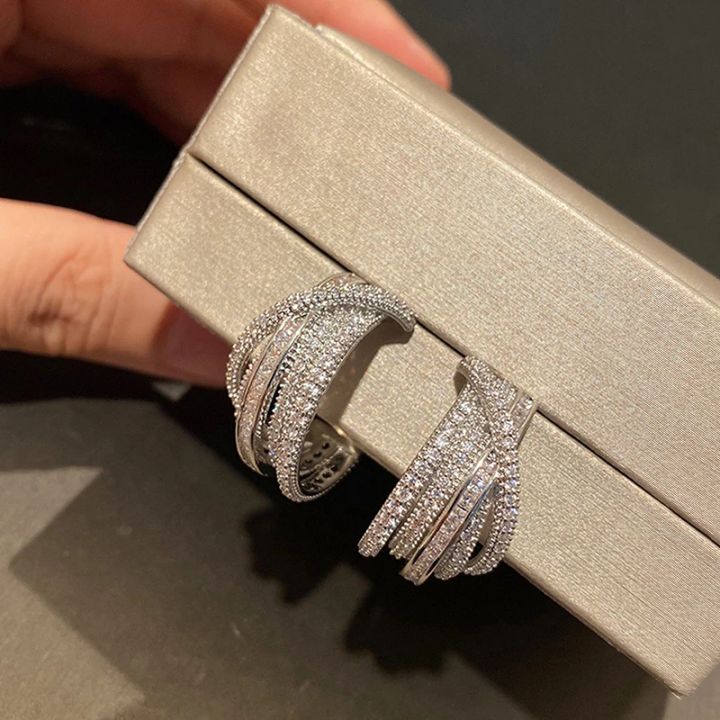 Huitan%20Novel%20Brilliant%20Hoop%20Earrings%20with%20Cubic%20Zirconia%20Versatile%20Female%20Ear%20Accessories%20Luxury%20Attractive%20Wedding%20Jewelry%20%20-%20Image%204