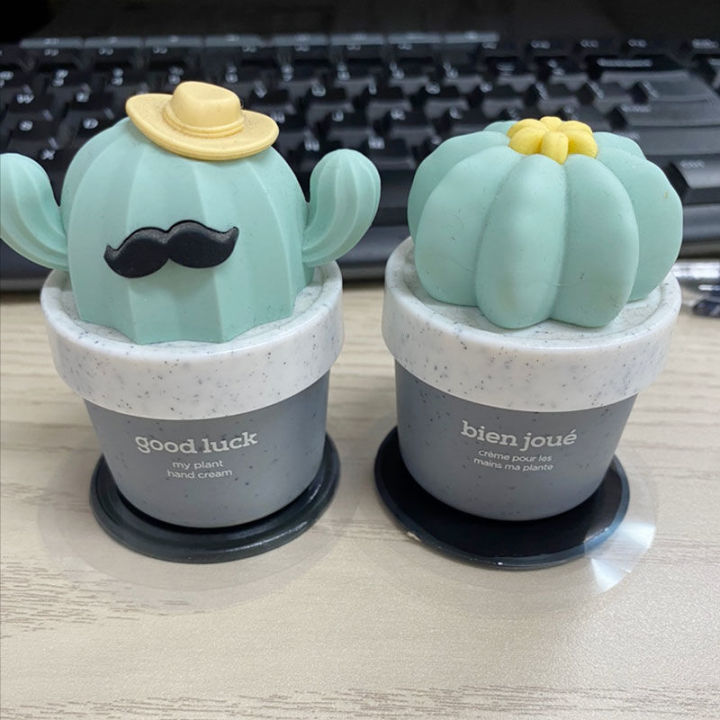 3PCS%20Car%20Non-Slip%20Mat%20Auto%20Silicone%20Interior%20Dashboard%20Phone%20Anti-Slip%20Storage%20Mat%20Pads%20For%20Car%20Phone%20Decoration%20Holder%20Pad%20-%20Image%206