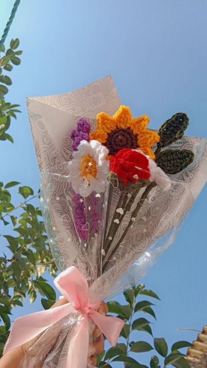 room decor crochet 4 flowers set (vase not include)