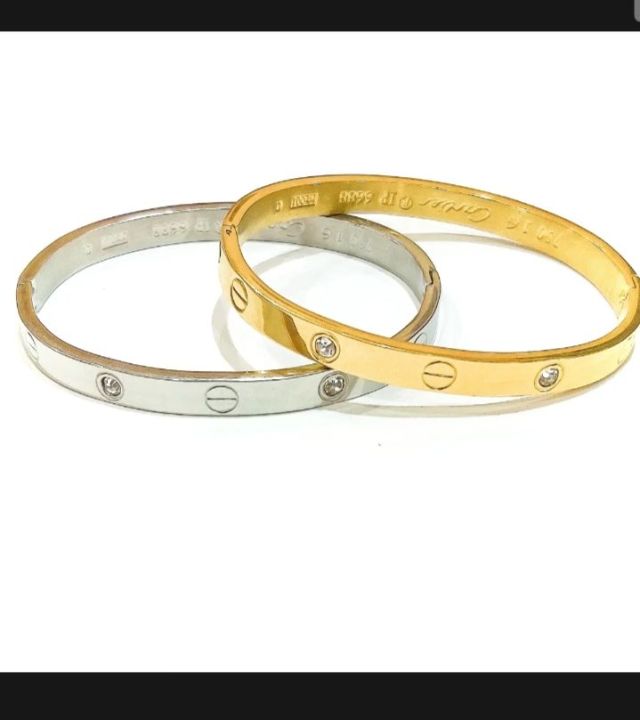 Beautiful%20shiny%20elegant%20branded%20yellow%20gold%20silver%20love%20bangle%20bracelet%20Kara%20for%20women%20and%20girls%20-%20Image%204