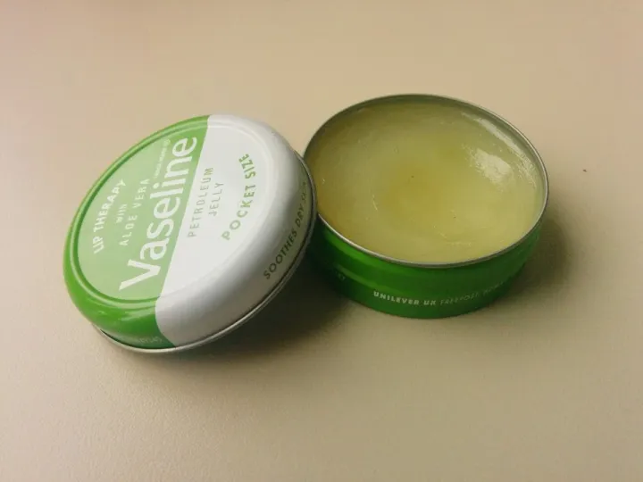 Vaseline%20Lip%20Therapy%20Aloe%20vera%2020g%20-1pcs%20-%20Image%204