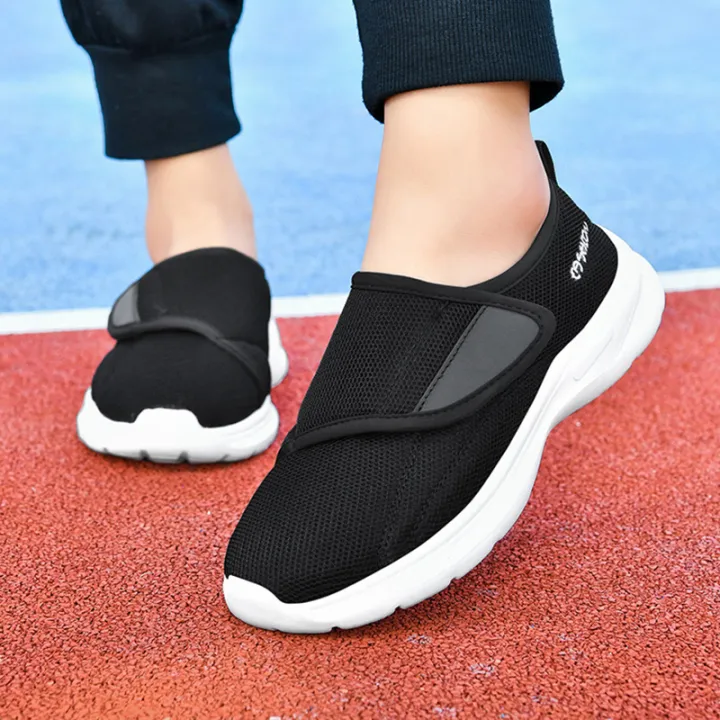 Diabetic%20Shoes%20for%20Men%20Wide%20Width%20Walking%20Shoes%20Slip-On%20Orthopedic%20Shoes%20for%20Swollen%20Feet%20Foot%20Pain%20Relief%20Cushion%20Sneakers%20-%20Image%203