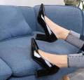 Close shoes for women. 