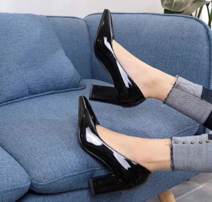 Close%20shoes%20for%20women%20-%20Image%203